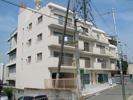 ﾄｷﾜﾏﾝｼｮﾝの外観